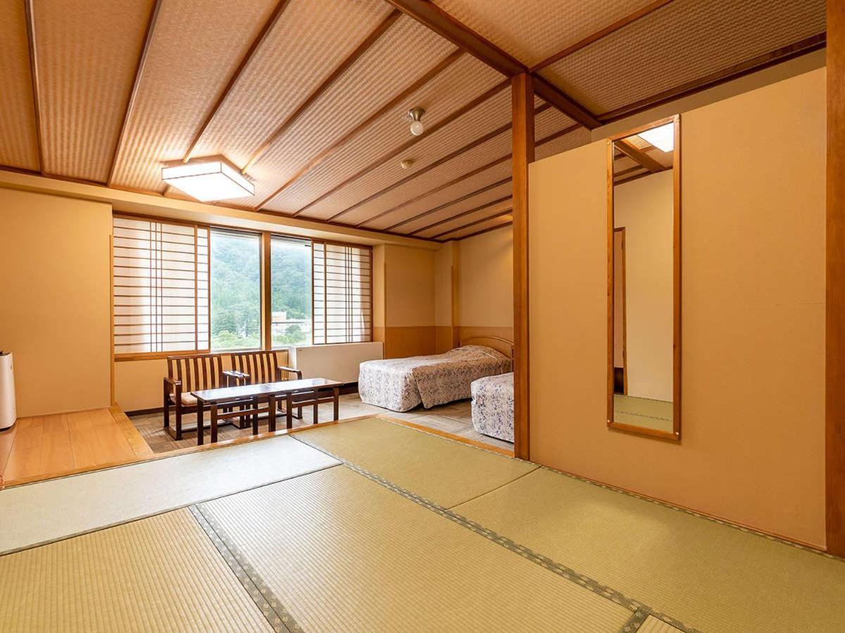 Ooedo Onsen Monogatari Kounkaku Hotel Osaki  Eksteriør billede